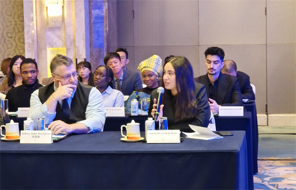 打造“国际辽” 辽宁省实施多项外籍人士在辽便利化服务措施_fororder_黄非外办3